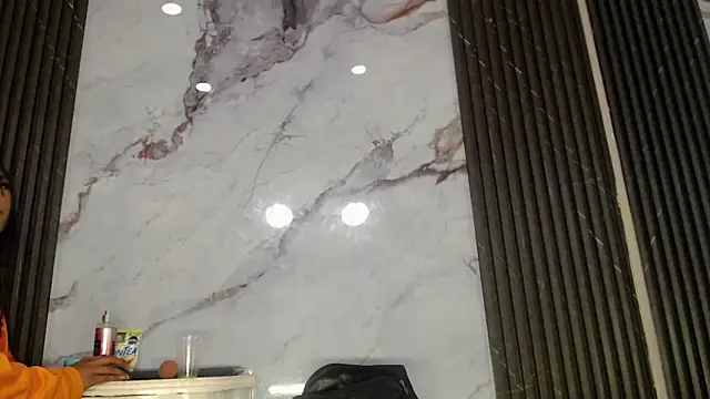 Penelopee Rouse online show from February 21, 8:09 pm