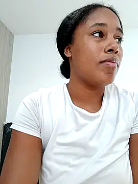 Snapshot of MoniqueMulberry chatting on September 29, 8:03 pm MoniqueMulberry online show from September 29, 8:03 pm