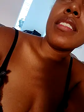 Snapshot of MoniqueMulberry chatting on October 6, 8:57 pm MoniqueMulberry online show from October 6, 8:57 pm