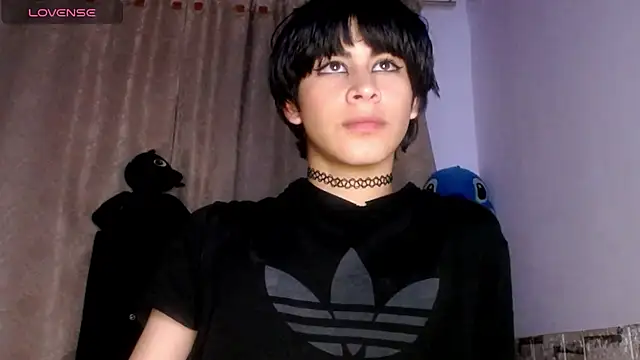 DaraKat18 online show from February 5, 7:00 am