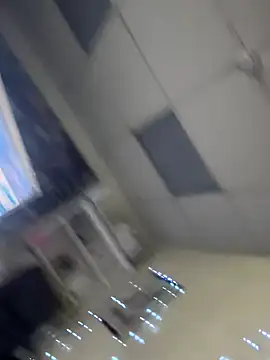 milkiiis online show from October 23, 8:48 pm