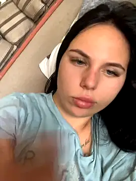 Snapshot of ksenia123 chatting on October 7, 9:36 am ksenia123 online show from October 7, 9:36 am
