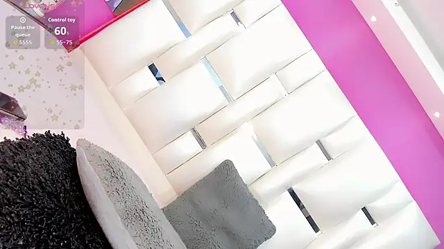 BabyAmatiis  online show from April 17, 11:34 am