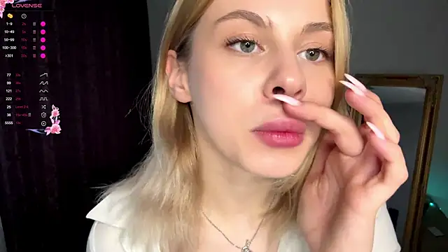 Lil Elisa online show from September 22, 11:08 am