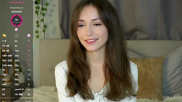 ZeniaBolich online show from October 9, 10:25 pm