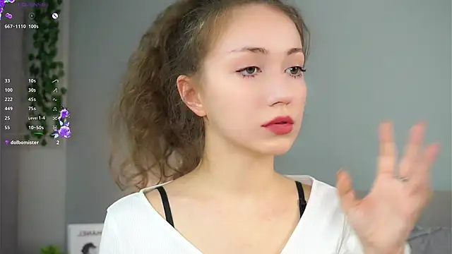 ZeniaBolich online show from November 5, 10:48 pm