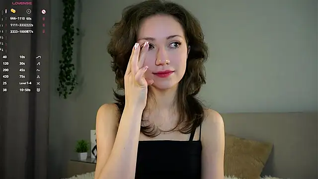 ZeniaBolich online show from November 21, 9:06 pm