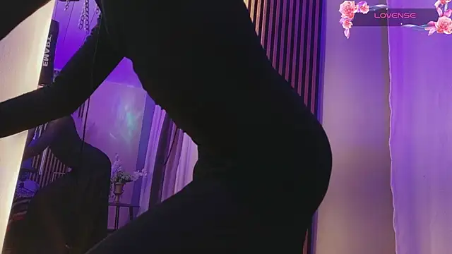 La Diabla 111  online show from June 14, 2:57 am