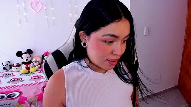 AvaScott  online show from January 7, 7:06 pm