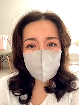 Snapshot of NATSUMI00 chatting on October 6, 5:57 am NATSUMI00 online show from October 6, 5:57 am