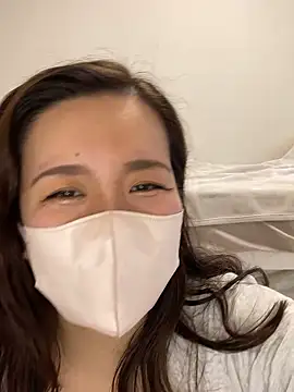 Snapshot of NATSUMI00 chatting on October 19, 5:53 am NATSUMI00 online show from October 19, 5:53 am