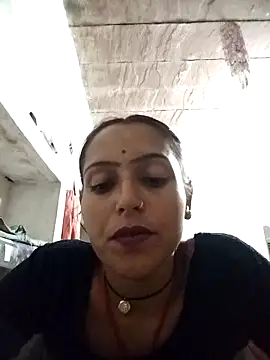 Snapshot of Sonam_shinde chatting on October 18, 6:31 pm Sonam shinde online show from October 18, 6:31 pm