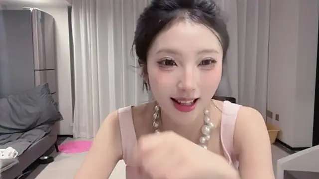Snapshot of ZhaoZhao-ZM chatting on October 3, 2:22 pm ZhaoZhao-ZM online show from October 3, 2:22 pm