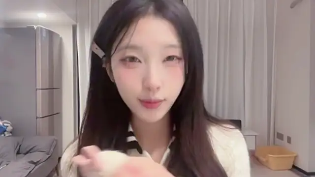 Snapshot of ZhaoZhao-ZM chatting on September 16, 1:52 pm ZhaoZhao-ZM online show from September 16, 1:52 pm