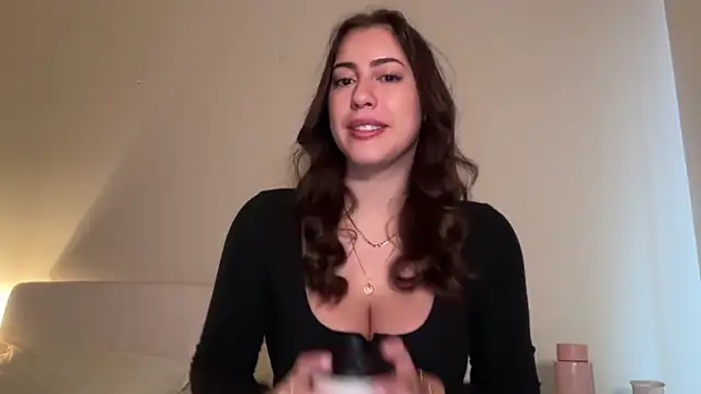 sieeena online show from April 15, 9:59 pm