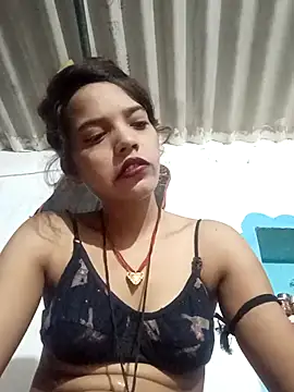 Snapshot of Bebby_Doll chatting on September 27, 9:16 am Bebby Doll online show from September 27, 9:16 am