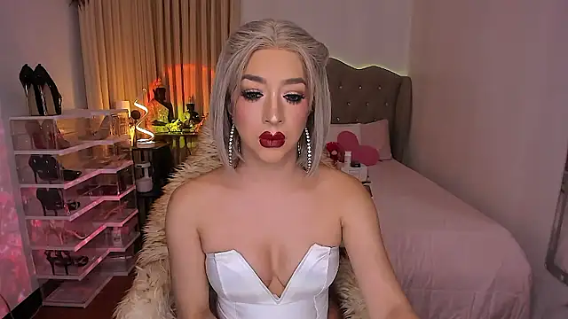 Dream Goddess online show from January 18, 11:28 am