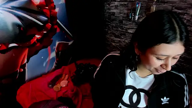 NaomyAngel online show from November 21, 11:45 am