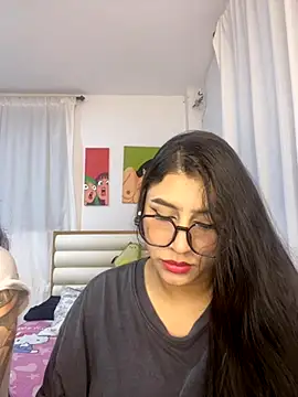 Snapshot of Sweet_and_Rous0 chatting on October 1, 3:44 am Sweet and Rous0 online show from October 1, 3:44 am