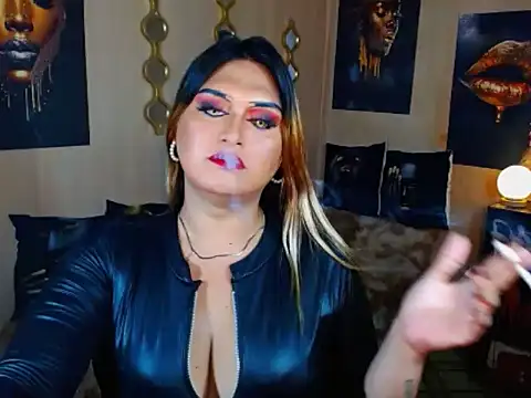TSvalentinafox online show from October 3, 8:03 pm