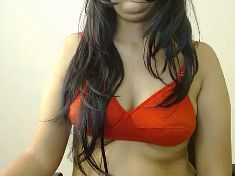 Snapshot of priya_022 chatting on October 9, 9:13 am priya 022 online show from October 9, 9:13 am
