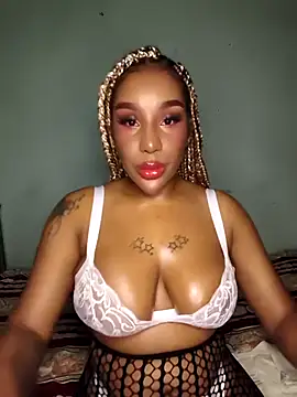 Queen Amara online show from September 28, 2:40 am