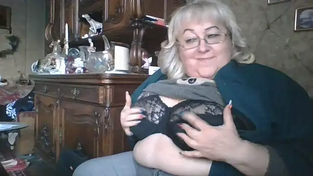 Lala-Love56 online show from October 14, 2:52 pm