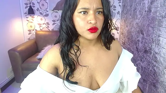 Snapshot of _barbaragomez chatting on September 23, 3:15 am barbaragomez online show from September 23, 3:15 am