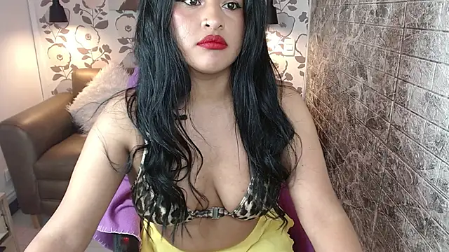 Snapshot of _barbaragomez chatting on September 27, 3:47 am barbaragomez online show from September 27, 3:47 am
