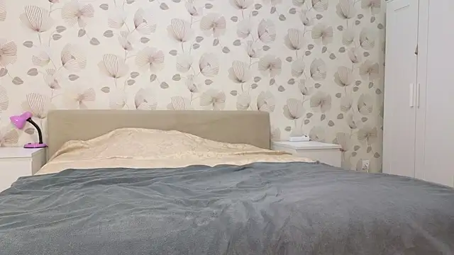 Snapshot of Annabel_theMoon chatting on September 28, 3:35 am Annabel theMoon online show from September 28, 3:35 am