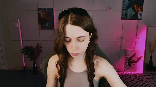 Yoka paradoXXX online show from April 8, 9:44 am