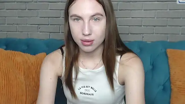 Snapshot of MellinGiG chatting on September 14, 5:16 am MellinGiG online show from September 14, 5:16 am