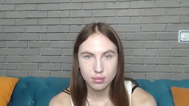 Snapshot of MellinGiG chatting on September 13, 4:53 am MellinGiG online show from September 13, 4:53 am