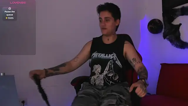 PeytonBox online show from October 27, 12:12 pm