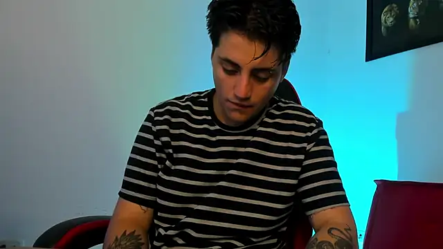 PeytonBox online show from October 15, 11:35 am