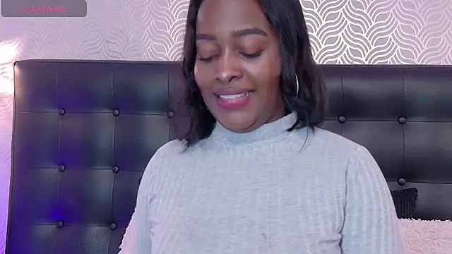 NaiaraMasson  online show from November 3, 12:31 pm