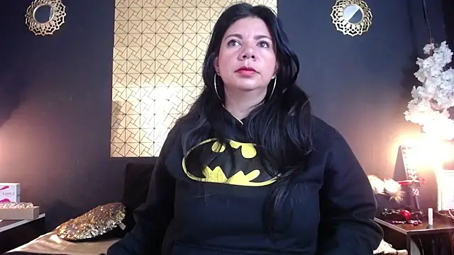 kinky momm online show from April 15, 3:23 pm