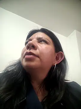 Snapshot of kinky_momm chatting on October 9, 6:45 pm kinky momm online show from October 9, 6:45 pm