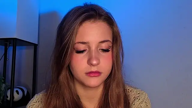 LoveSeekins online show from December 14, 8:03 pm