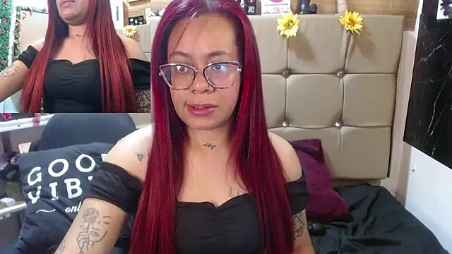 Snapshot of MIA__SPENCER chatting on September 27, 5:31 pm MIA SPENCER online show from September 27, 5:31 pm