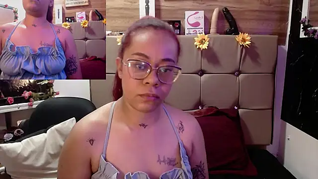 Snapshot of MIA__SPENCER chatting on September 16, 3:20 pm MIA SPENCER online show from September 16, 3:20 pm
