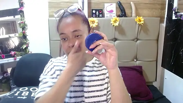 Snapshot of MIA__SPENCER chatting on October 6, 5:07 pm MIA SPENCER online show from October 6, 5:07 pm