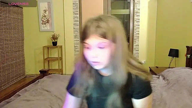 Snapshot of Lilly_Jess chatting on October 8, 6:45 pm Lilly Jess online show from October 8, 6:45 pm