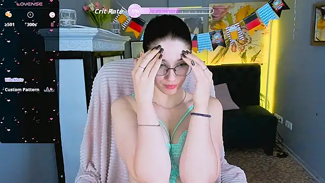 Snapshot of Charming_Mysteriousss chatting on September 20, 12:14 pm Charming Mysteriousss online show from September 20, 12:14 pm