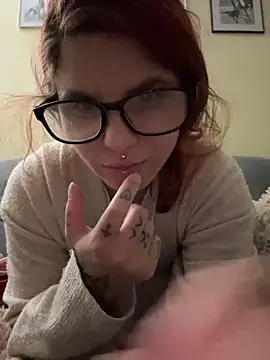 Brutecia2002 online show from December 13, 7:53 pm