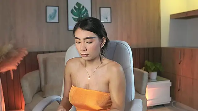 Snapshot of sarabelmont chatting on October 8, 12:42 pm sarabelmont online show from October 8, 12:42 pm