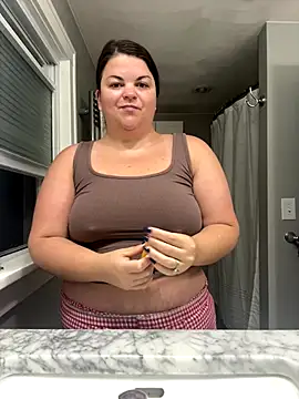 Snapshot of PlayWithBrittany chatting on September 17, 10:24 am PlayWithBrittany online show from September 17, 10:24 am