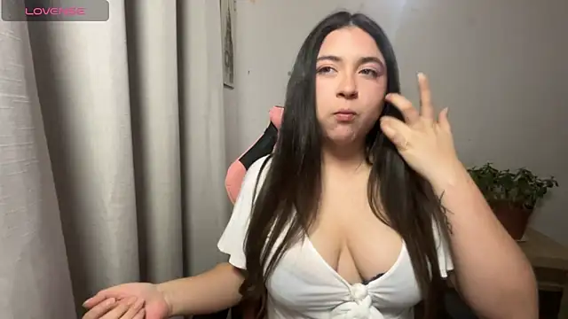 valentinauwu online show from February 9, 1:52 am