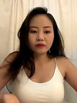Snapshot of wly2028 chatting on October 2, 5:56 am wly2028 online show from October 2, 5:56 am