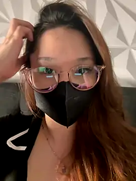 Snapshot of vy_nguyen99 chatting on September 14, 6:44 am vy nguyen99 online show from September 14, 6:44 am